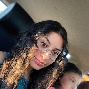 Meet your Posher, Dayanara